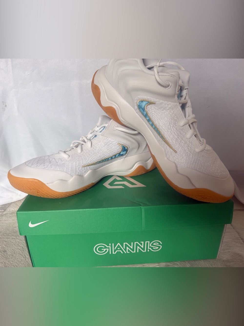 Nike Giannis Men's White & Gum Basketball Sneakersoo